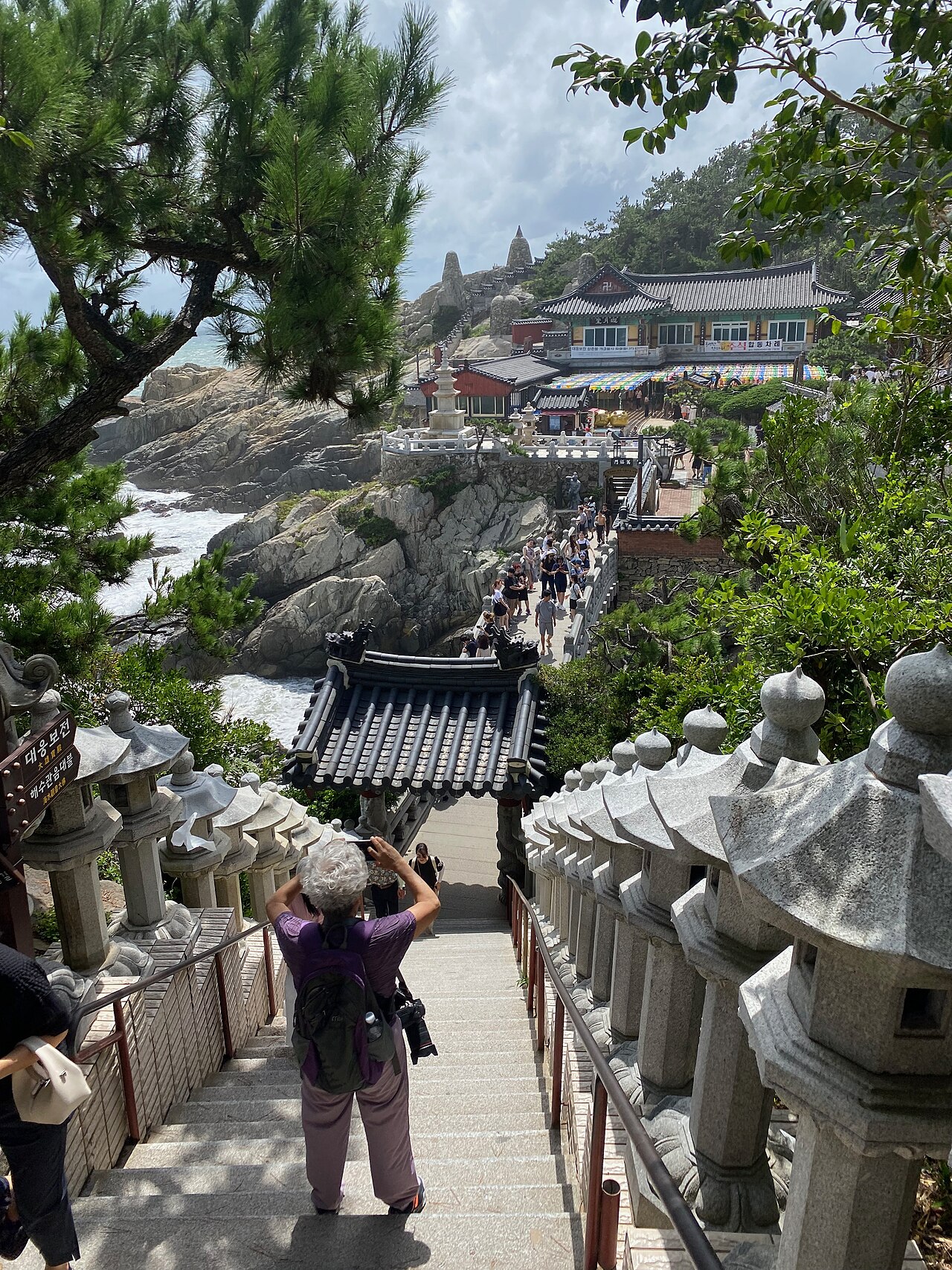 Haedong Yonggungsa, Klippentempel bei Busan